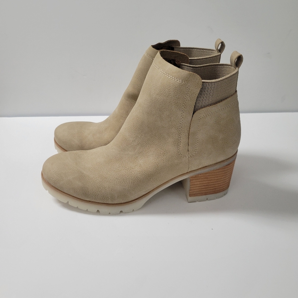Korks Elsie Natural Nubuck Boot Sz 13 New No Tags.